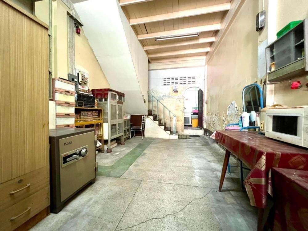 ขายด่วน !!! อาคารพาณิชย์ ซ.จันทร์ 45 แยก 3